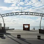Nerang To Surf - Riverside Escape Near Paradise Buzz