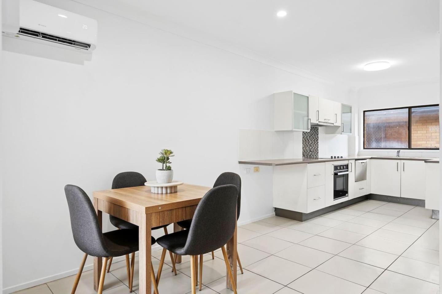 Nerang To Surf - Riverside Escape Near Paradise Buzz Apartment Gold Coast