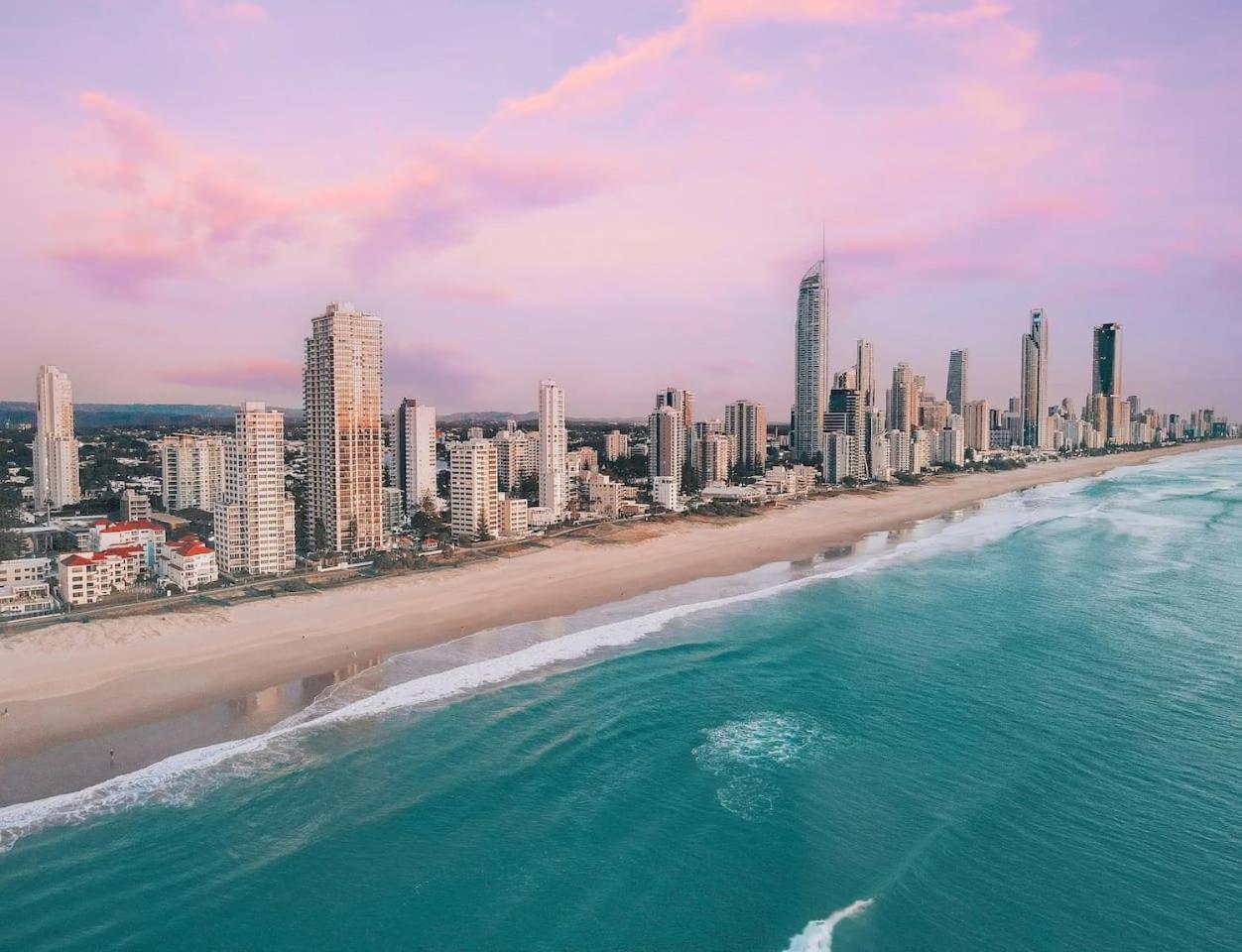 Apartment Nerang To Surf - Riverside Escape Near Paradise Buzz